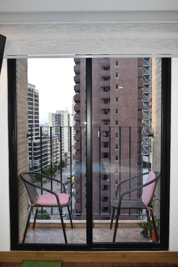 Toscano S Aparta Estudio Hospedaje Amoblado Torre 2 Equilibrium โบโกตา ภายนอก รูปภาพ